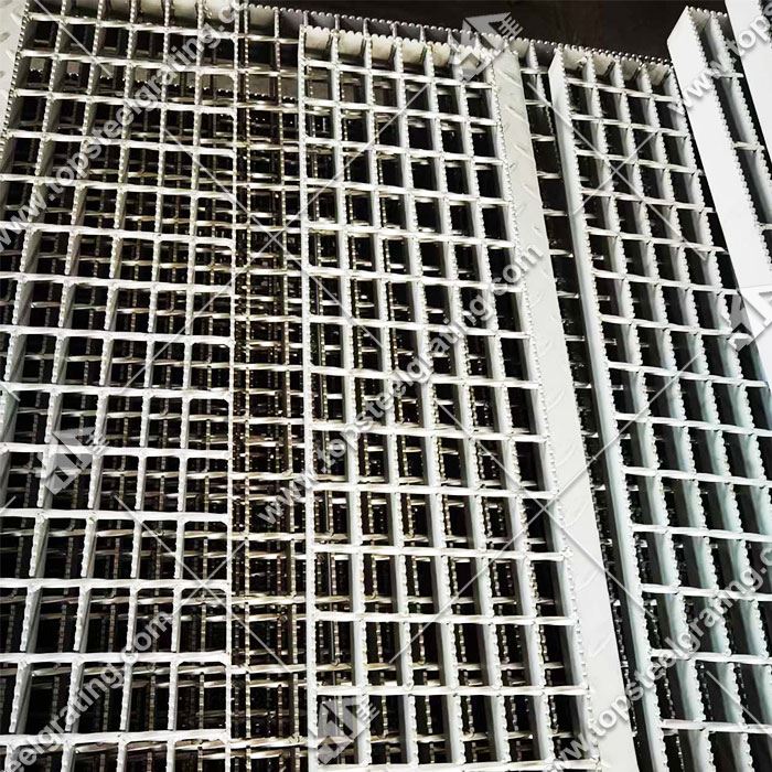 Serrated Metal Grating